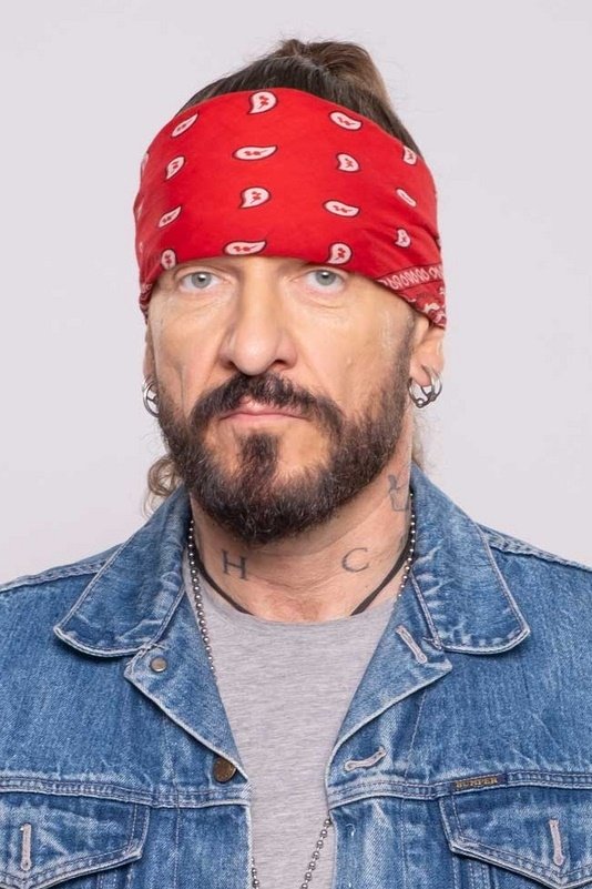 Zolee 'Döglégy' Ganxsta backdrop