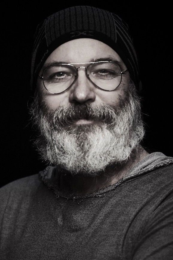 Jairo Mattos backdrop