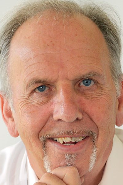 Jacob Haugaard backdrop