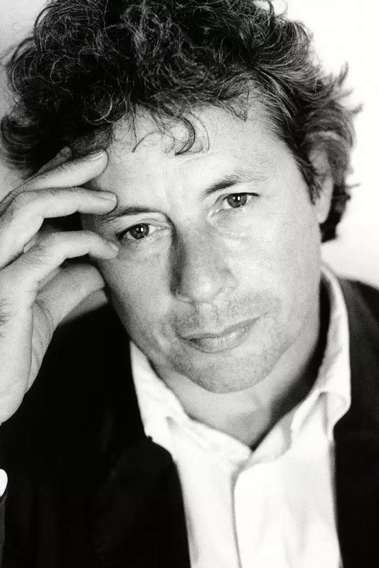 Alessandro Baricco backdrop