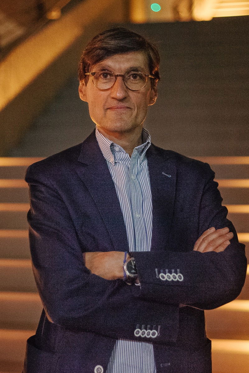 Georges Gachot backdrop