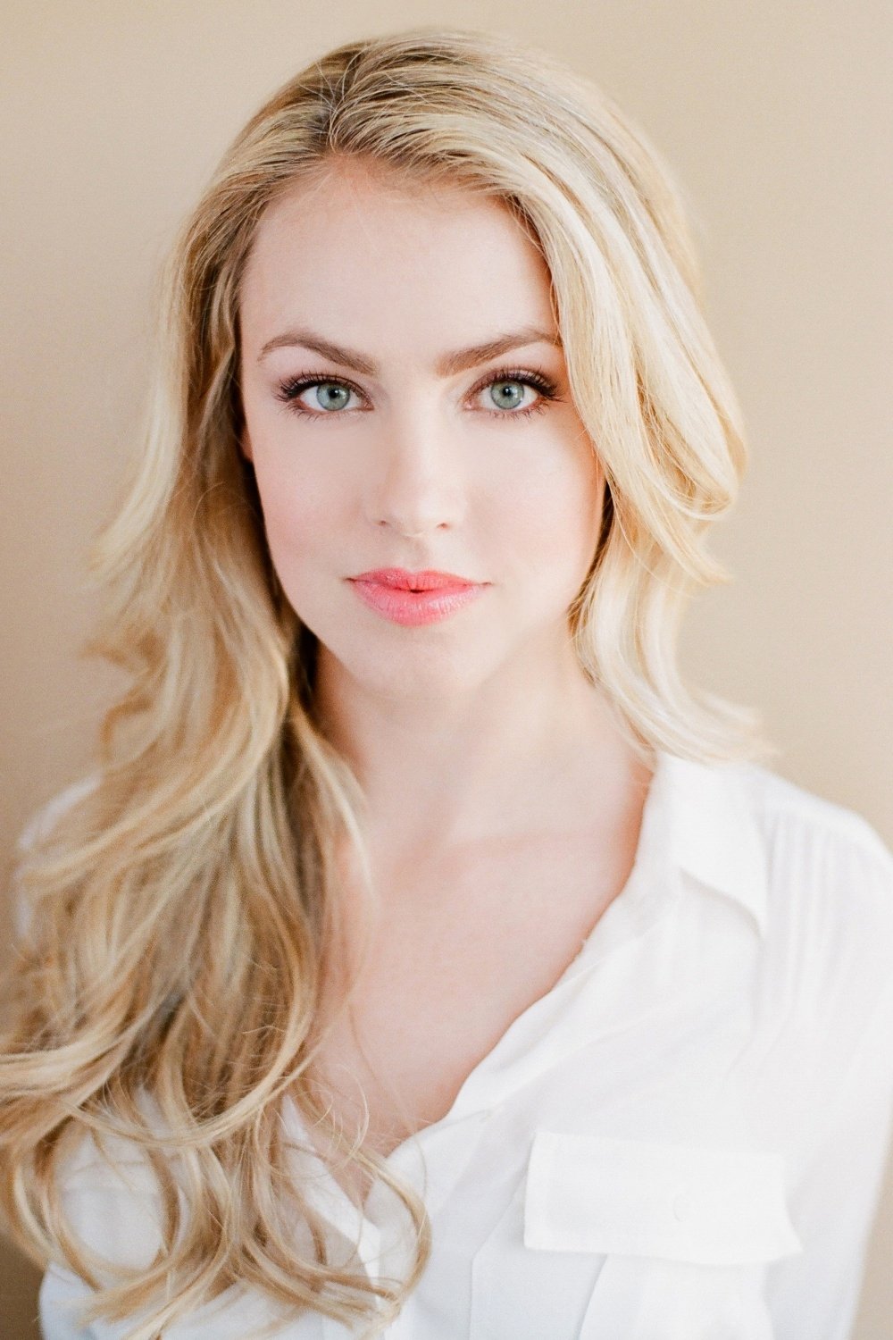 Amanda Schull backdrop