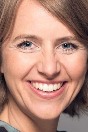 Sophia Aldenhoven backdrop