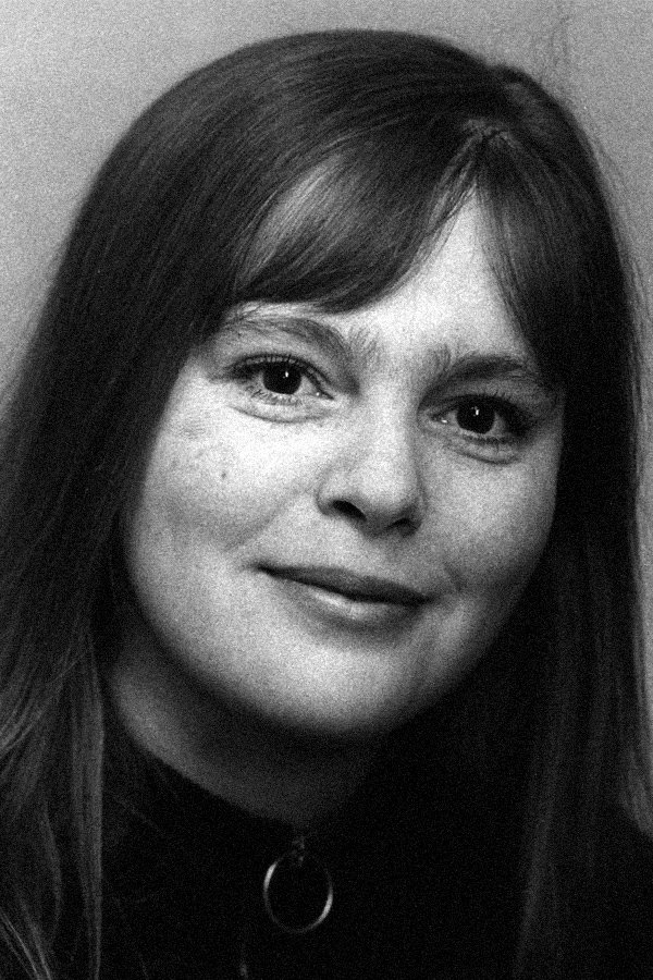 Kari Sylwan backdrop