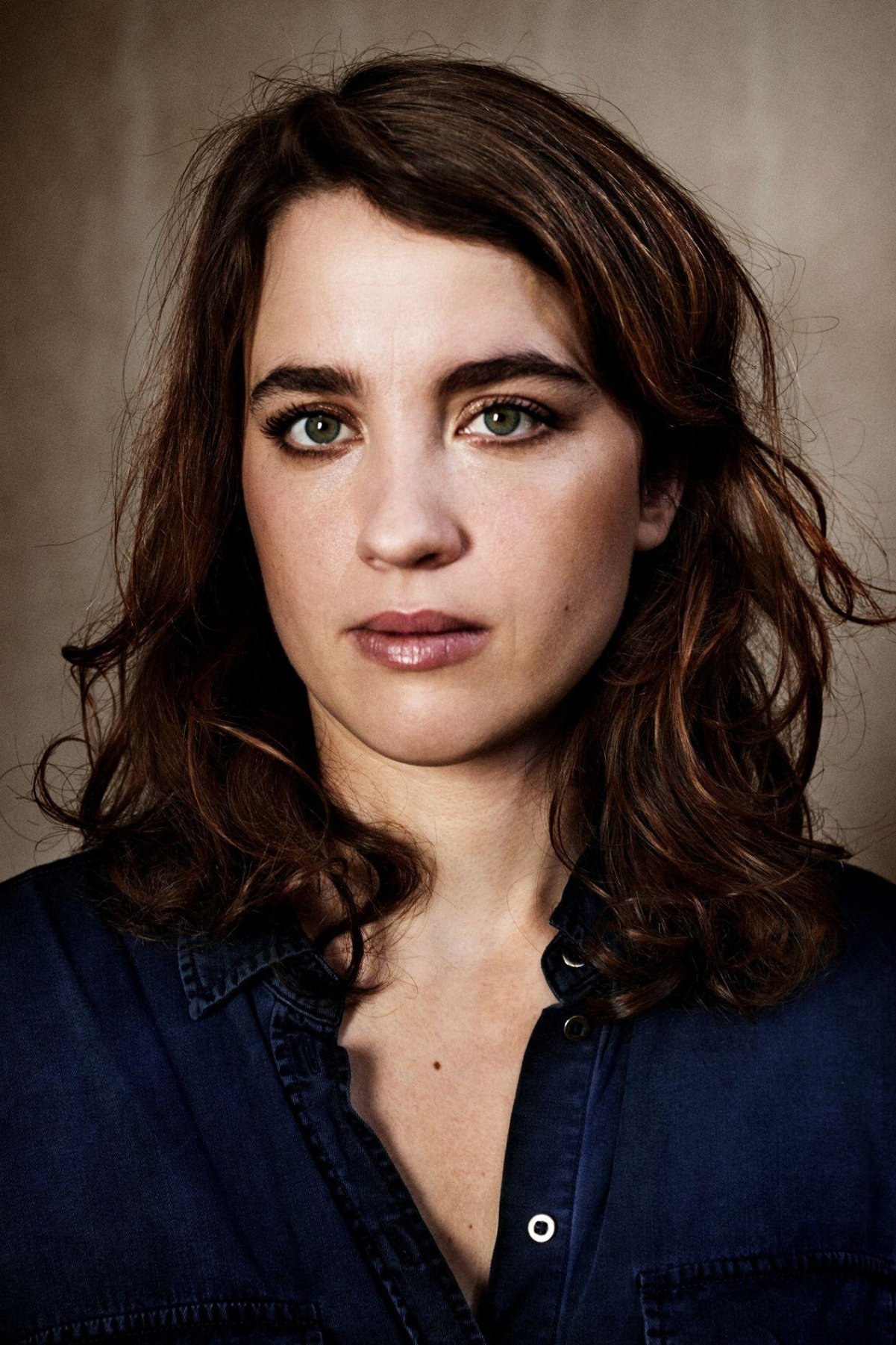 Adèle Haenel backdrop
