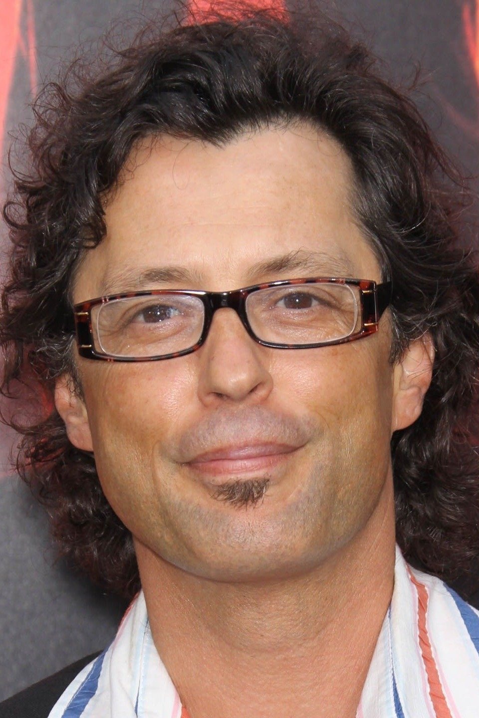 Riki Din Logan backdrop