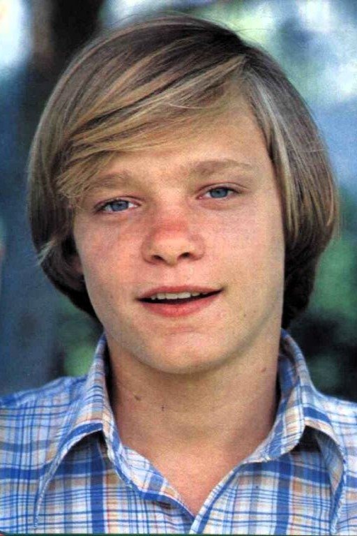 Lance Kerwin backdrop