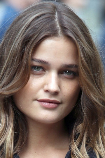 Louise Grinberg backdrop