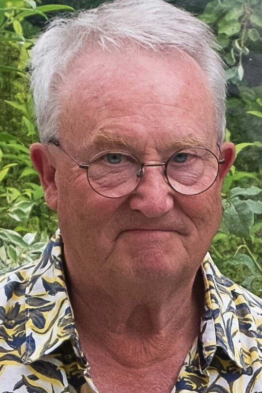 Bastian Clevé: Bastian Klèvë backdrop