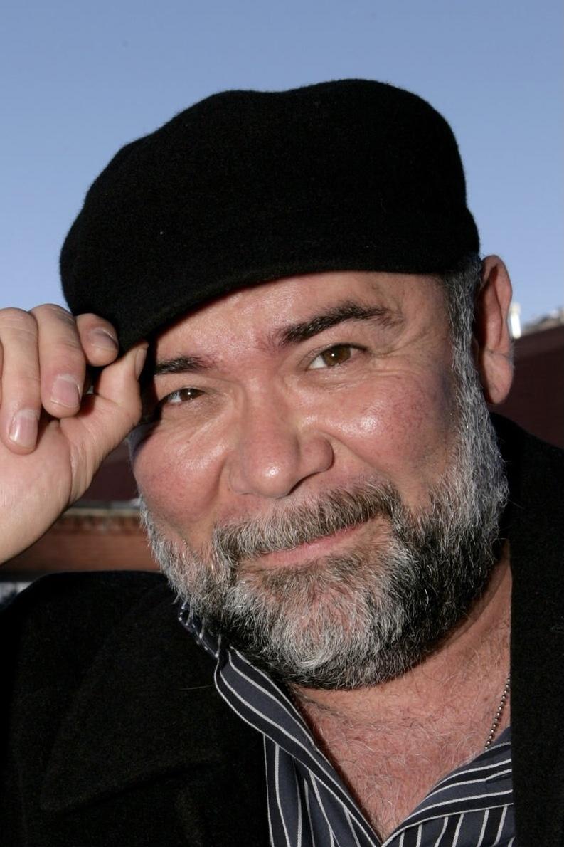 Xhésus Oçoa backdrop