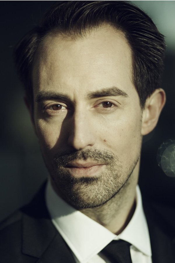 Matthias Hungerbühler backdrop