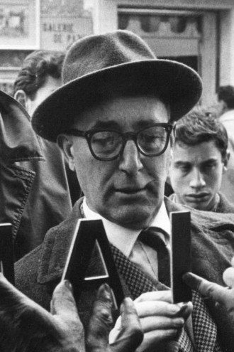 Mario Camerini backdrop