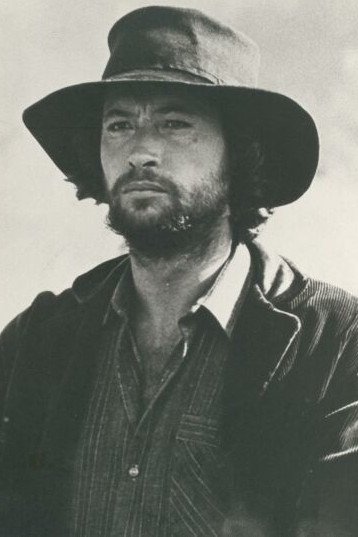 Valerio Popesco backdrop