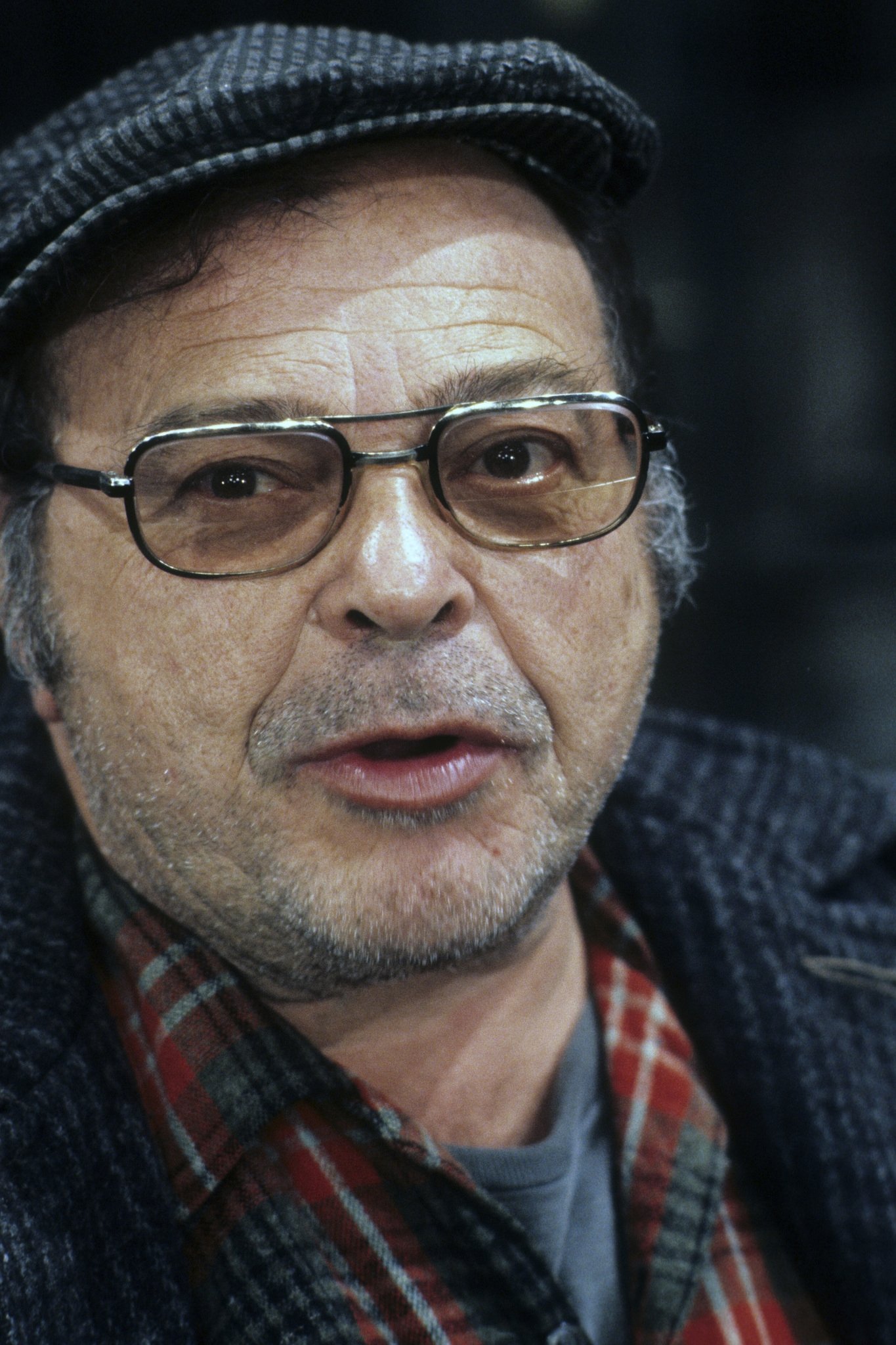 Sydney Lassick backdrop