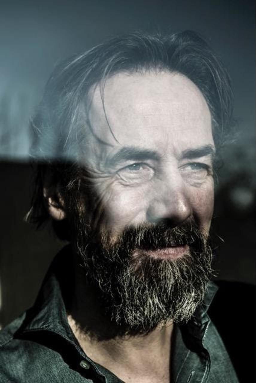 Kris Këpënz backdrop