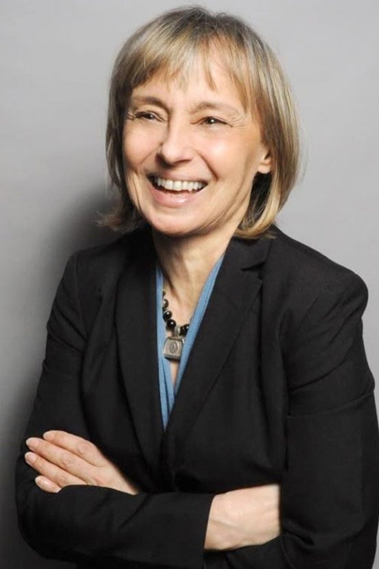 Barbara De Fina backdrop