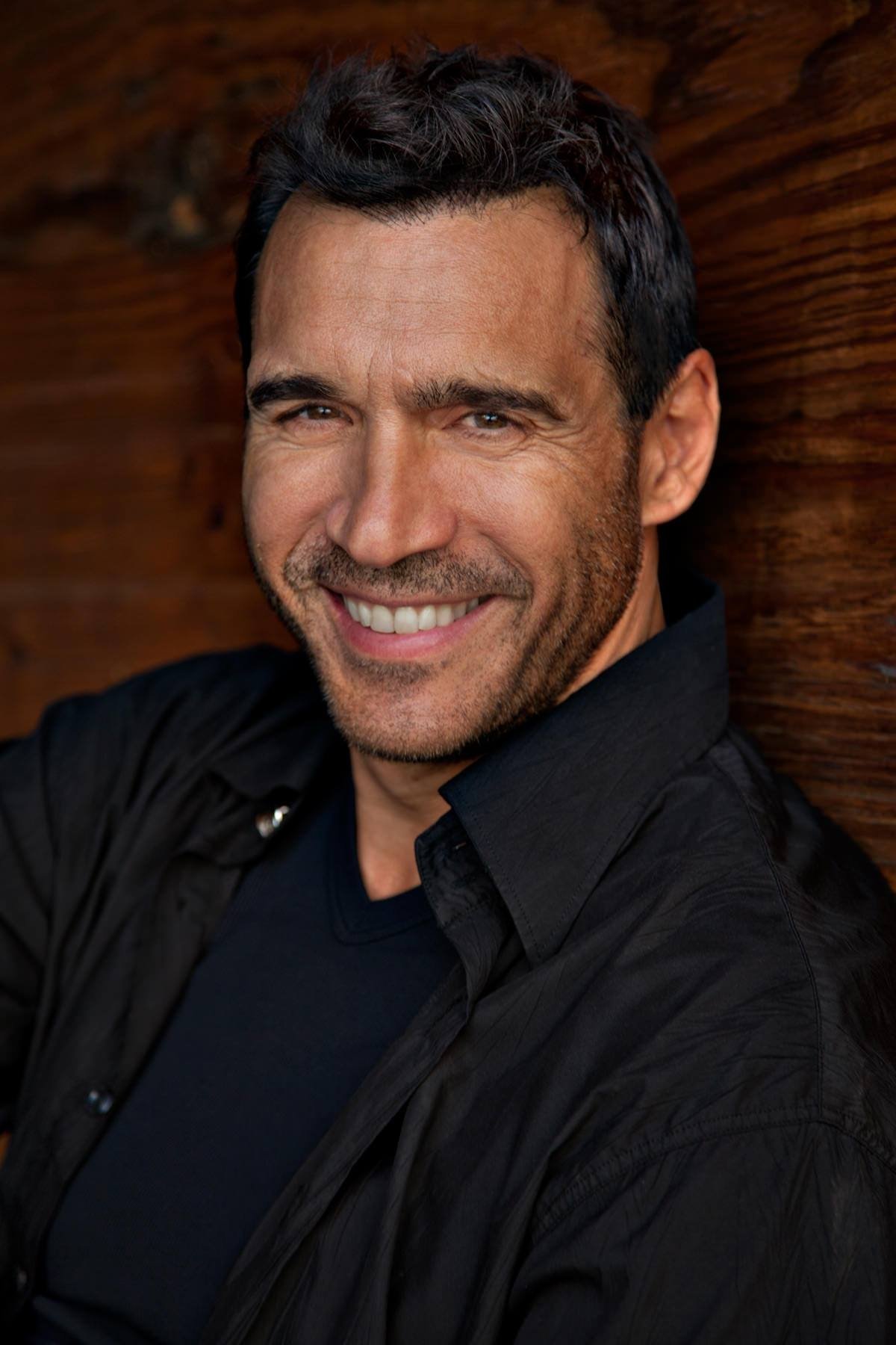 Adrian Paul backdrop