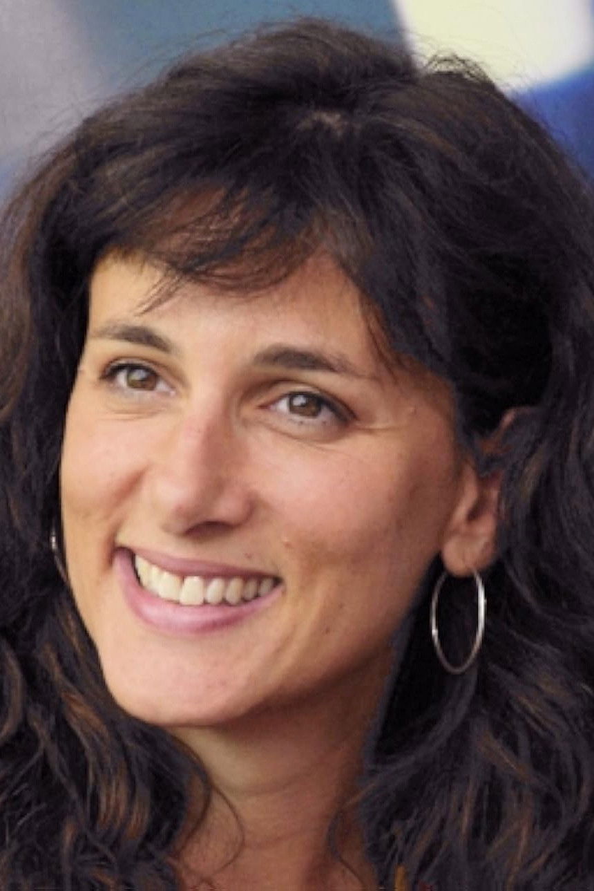 Mariela Besuievsky backdrop