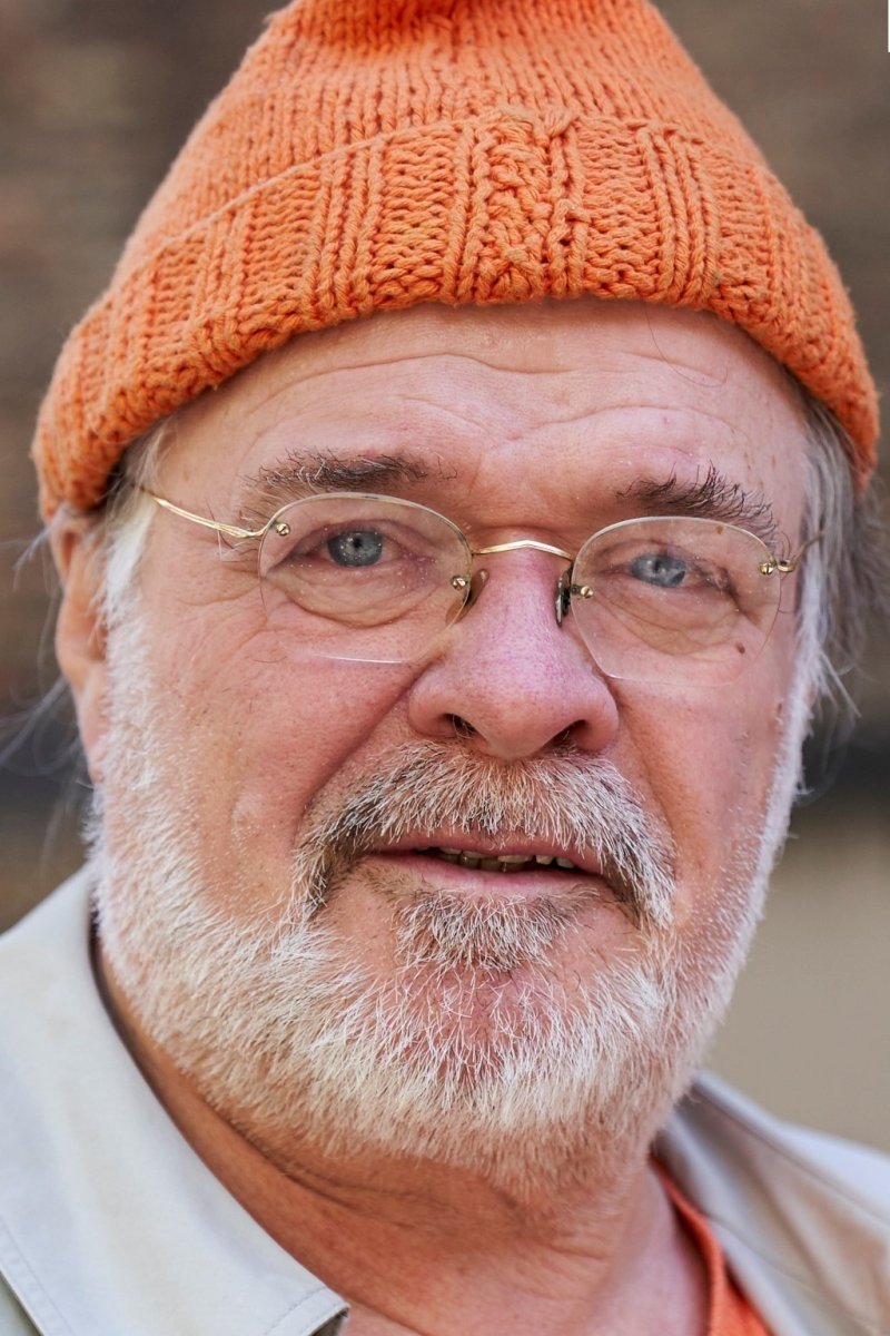 Dick Kaysø backdrop