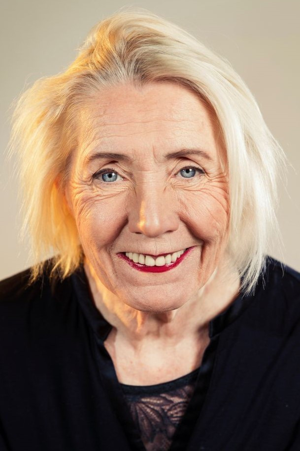 Sien Eggers backdrop