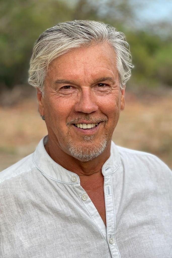 Klaus Zmorek backdrop