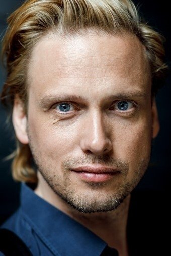 Jannek Petri backdrop