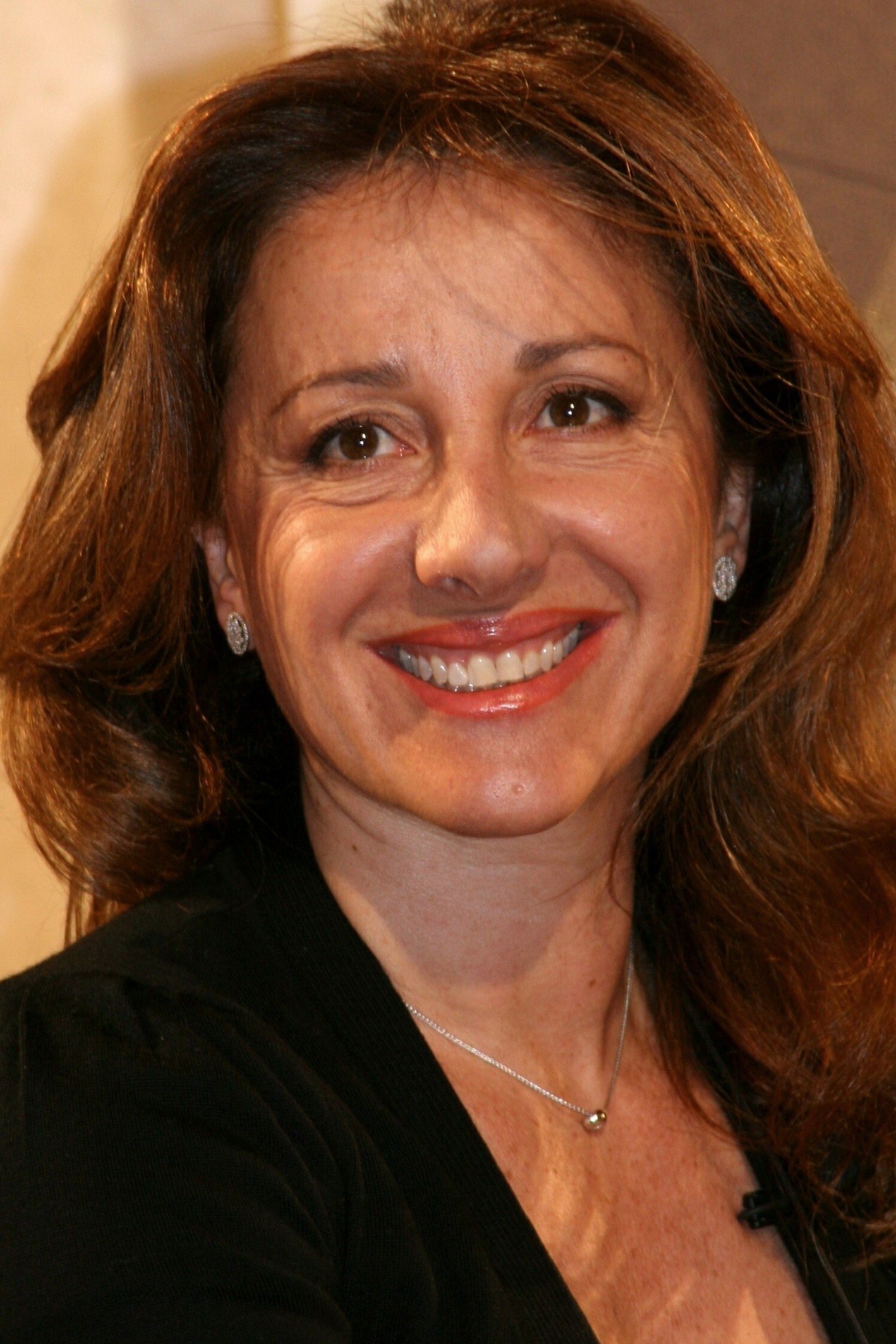 Carla Signoris backdrop