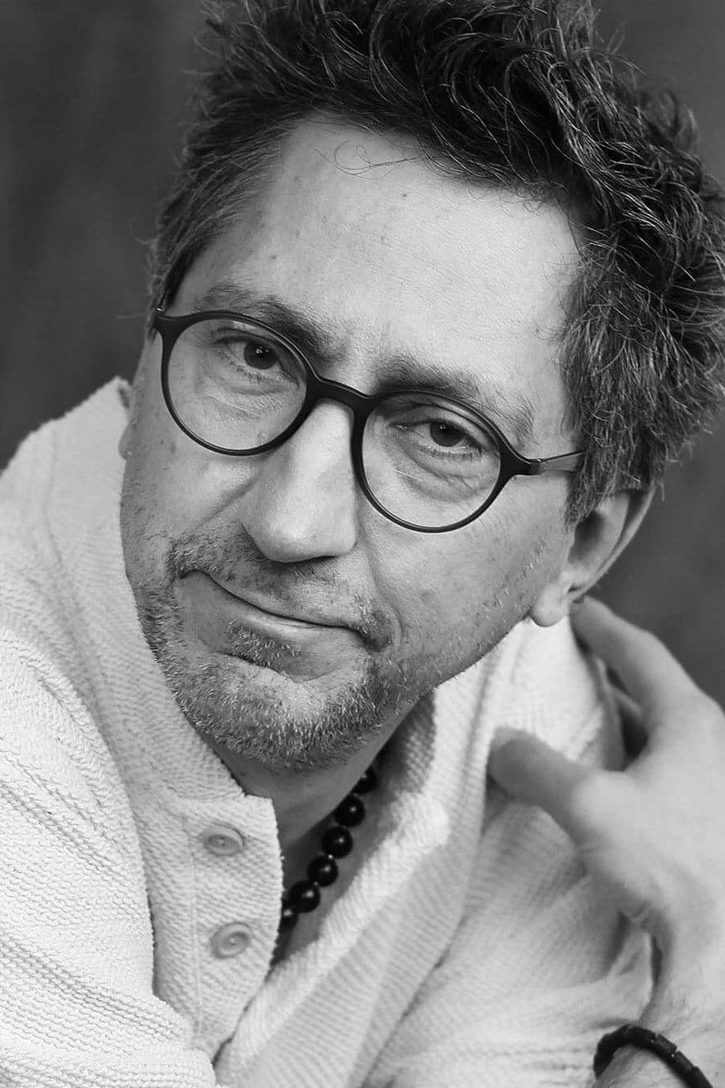 Sakalas Uždavinys backdrop