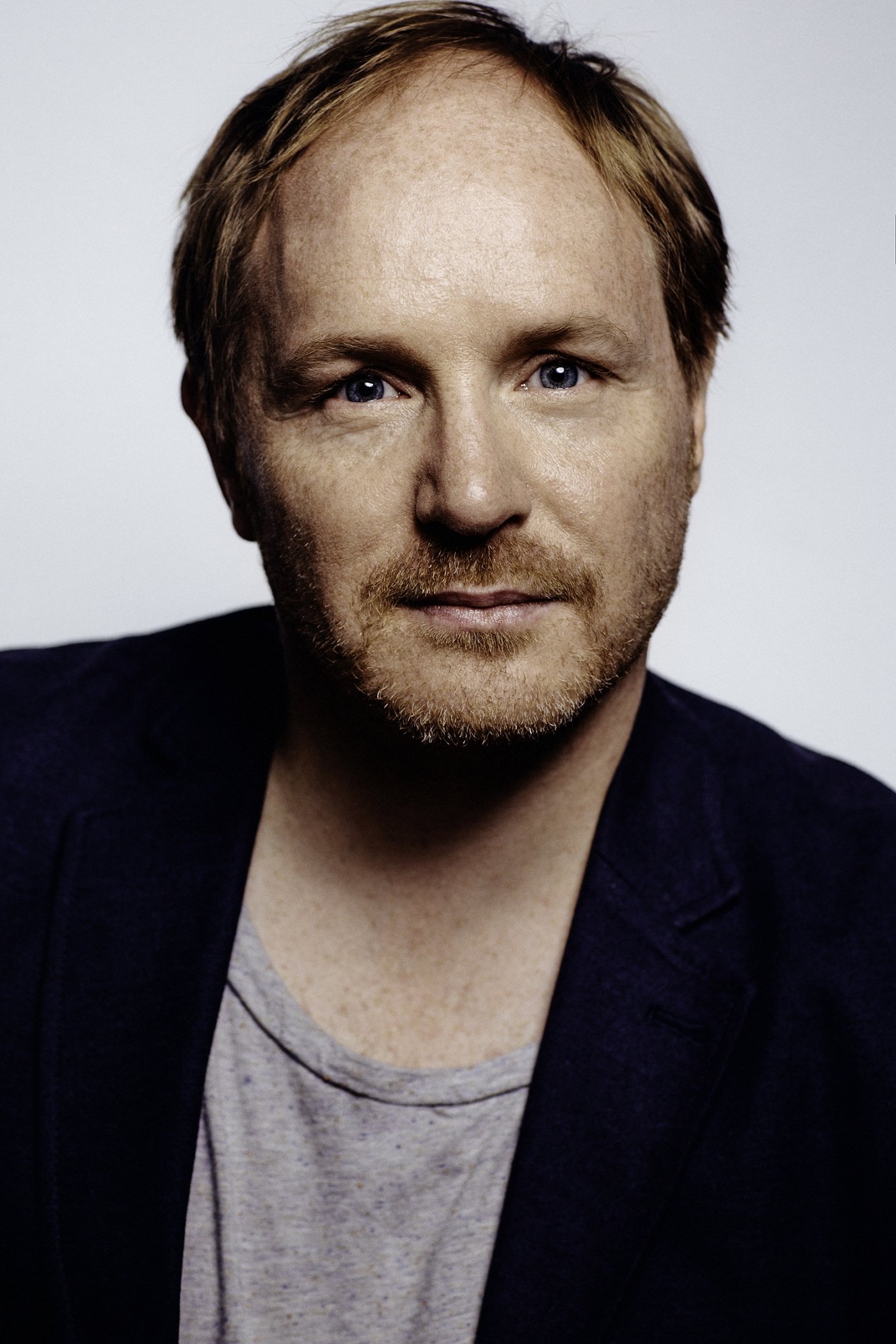 Morgan Alling backdrop