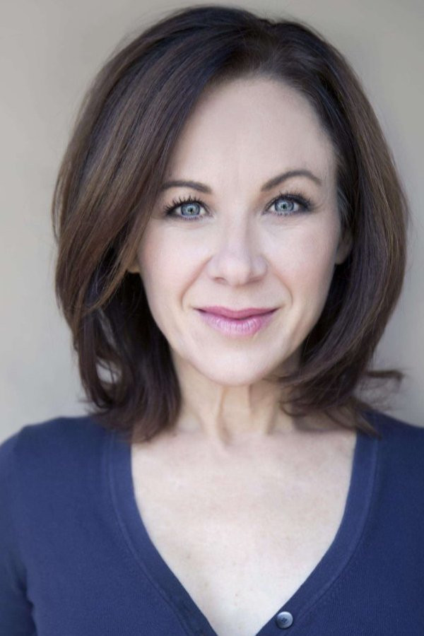 Veronica Neave backdrop