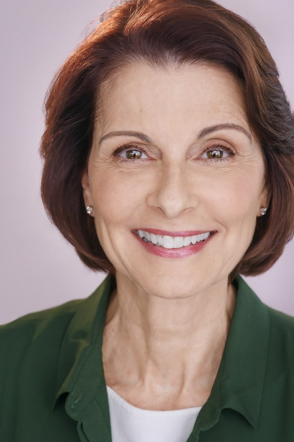 Lynda Gibson backdrop