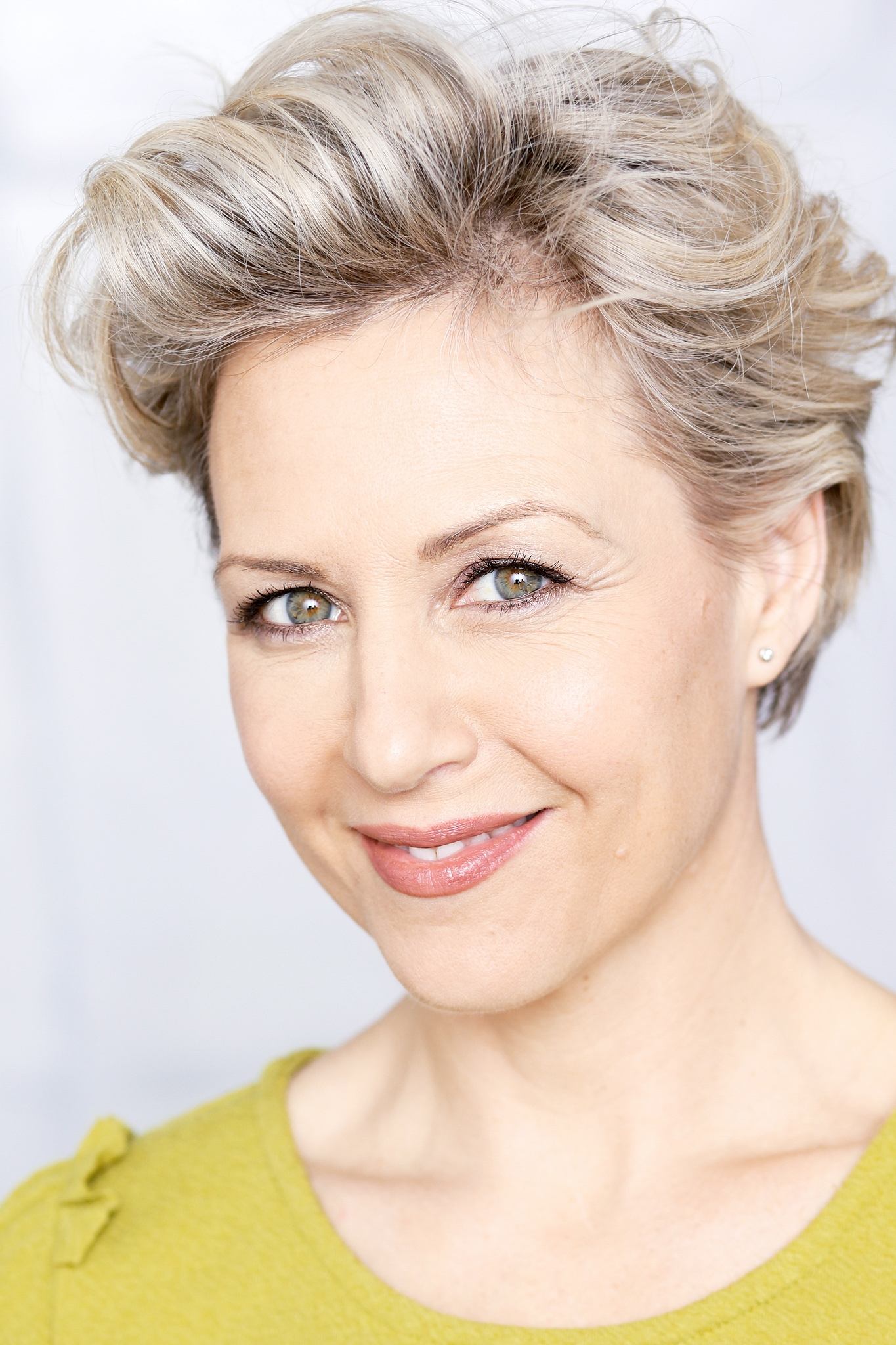 Marya Delver backdrop