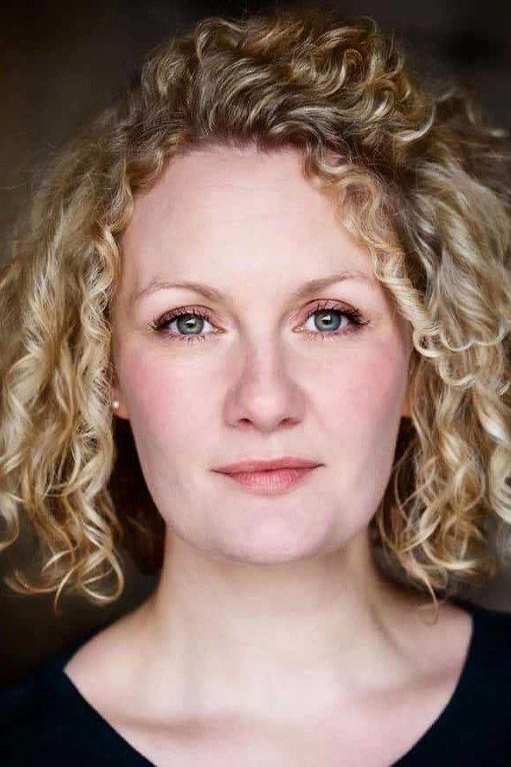 Kirsty Stuart backdrop