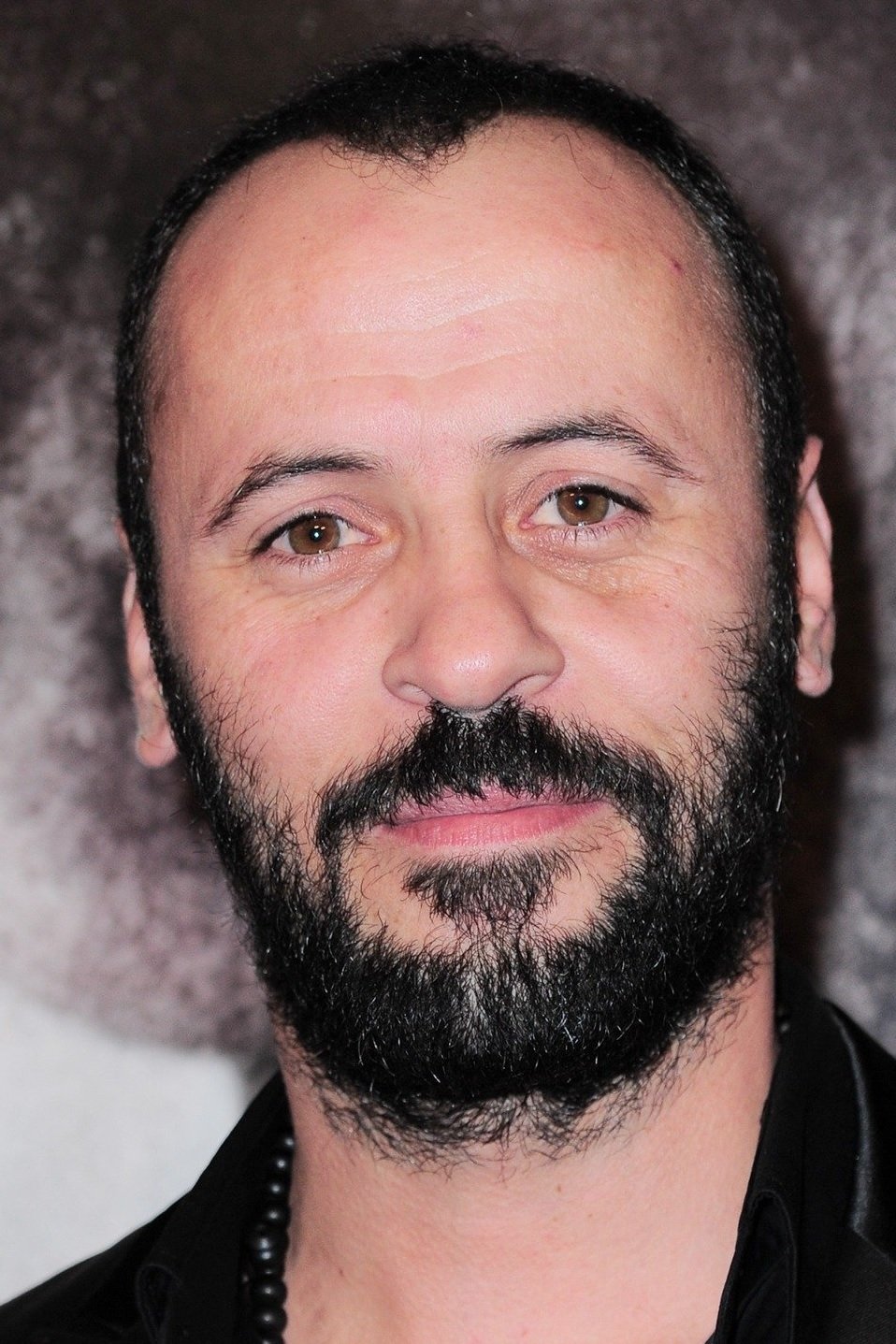 Ali Suliman backdrop