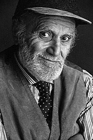 Remo Remotti: Remo Remoti backdrop