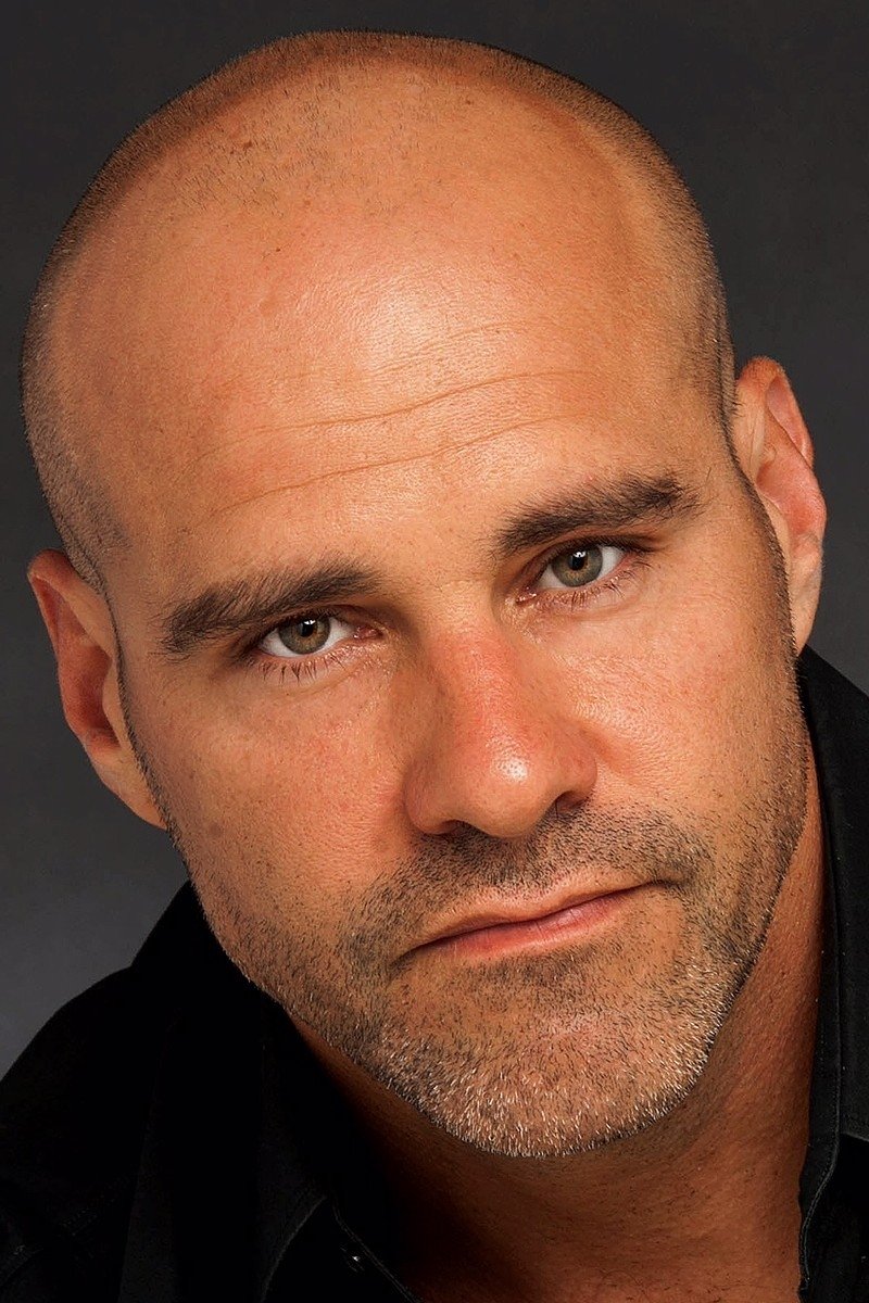 Rey Hernandez backdrop