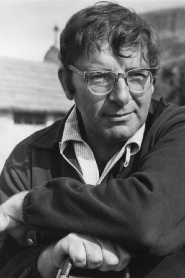 Cy Endfield backdrop