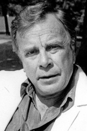 Manfred Heine backdrop