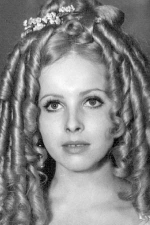 Julie Jurištová backdrop