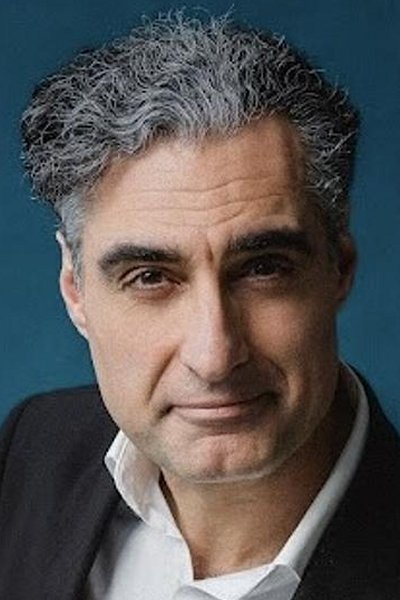 Farshad Kholghi backdrop