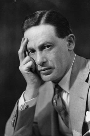 Leon M. Lion: Leon Em Lion backdrop