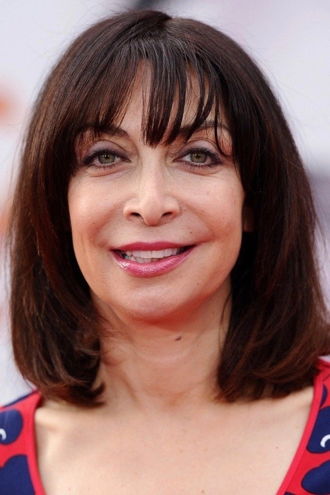 Illeana Douglas → Ileana Dulaqas backdrop