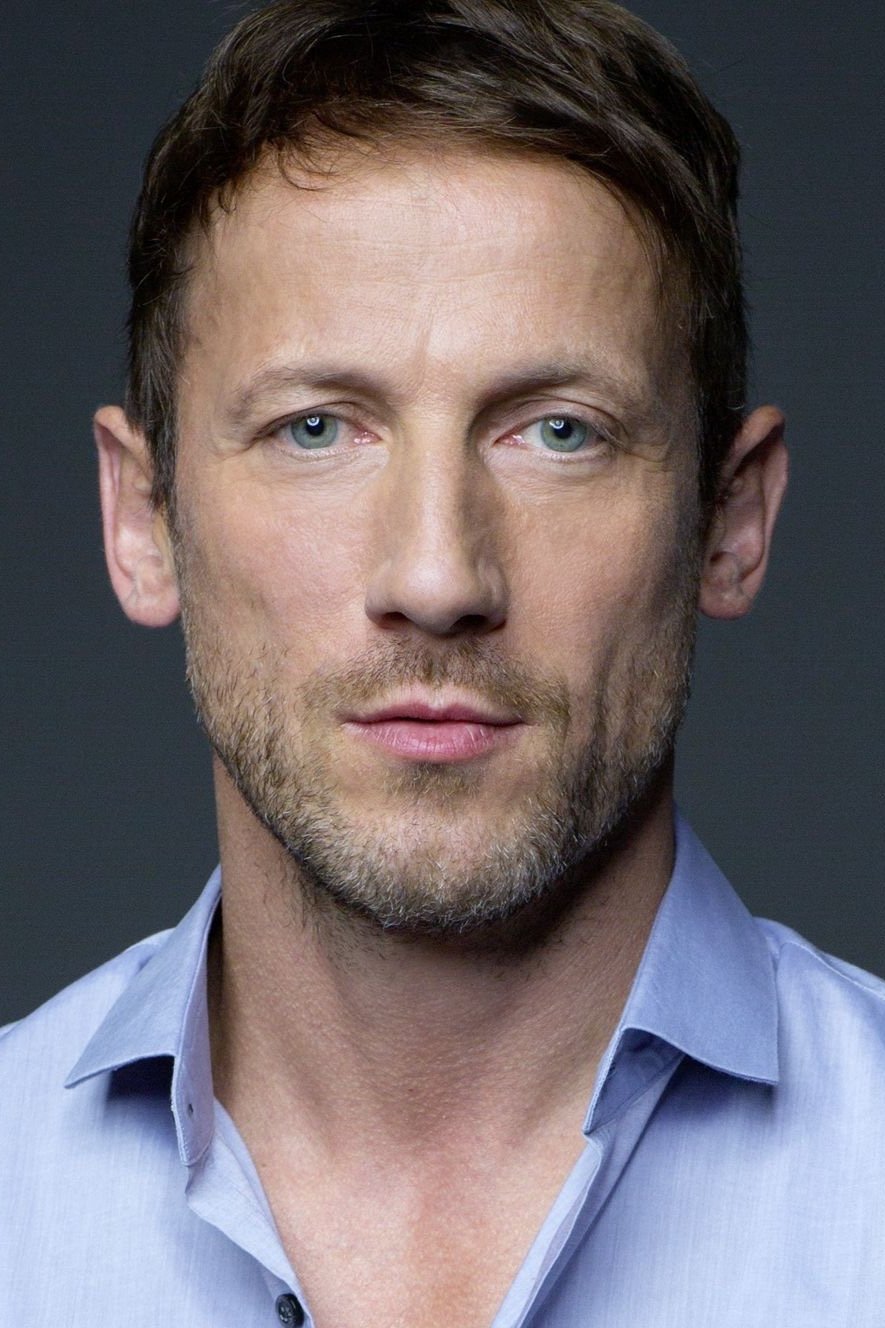 Votan Vilke Mëring backdrop