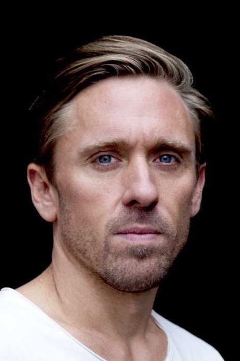 Pjetër Fieseler backdrop