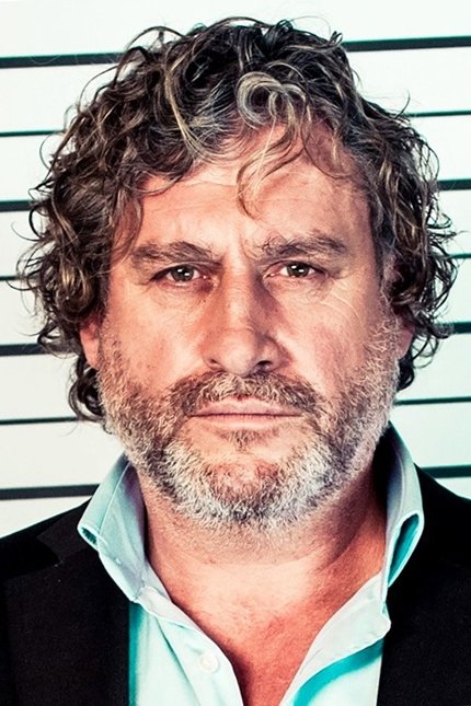 Arno Chevrier backdrop