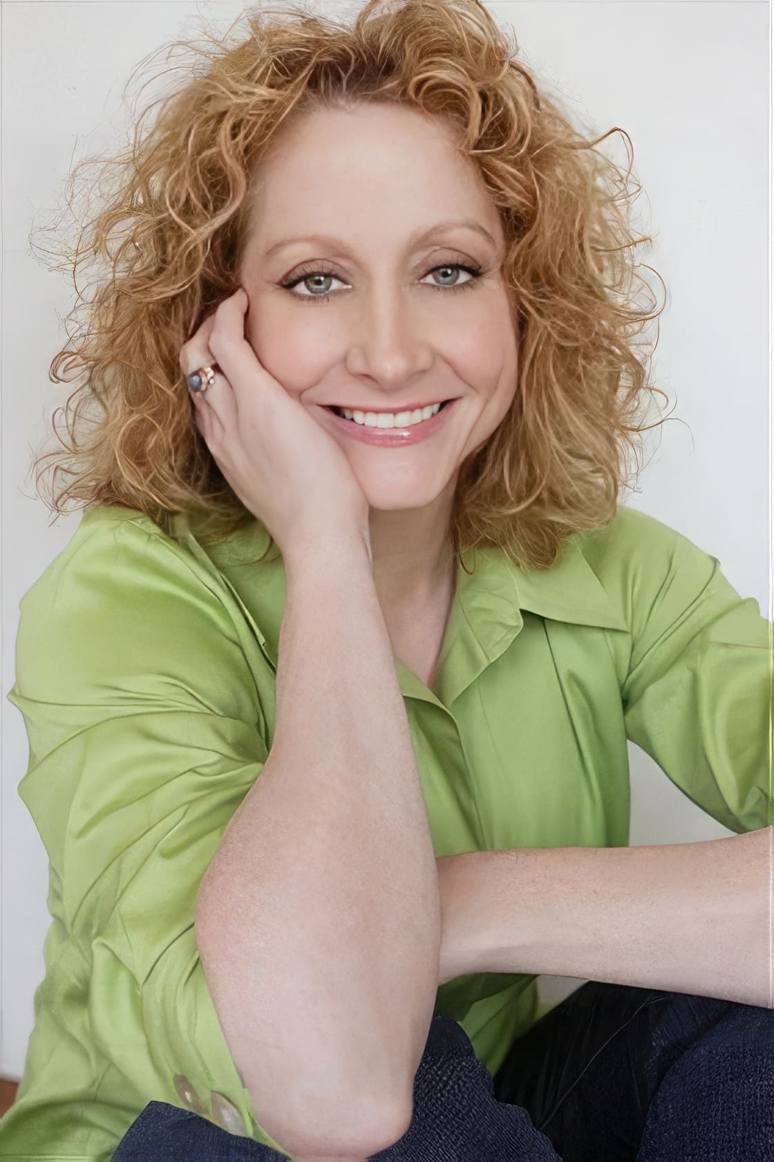 Betty Moyer backdrop