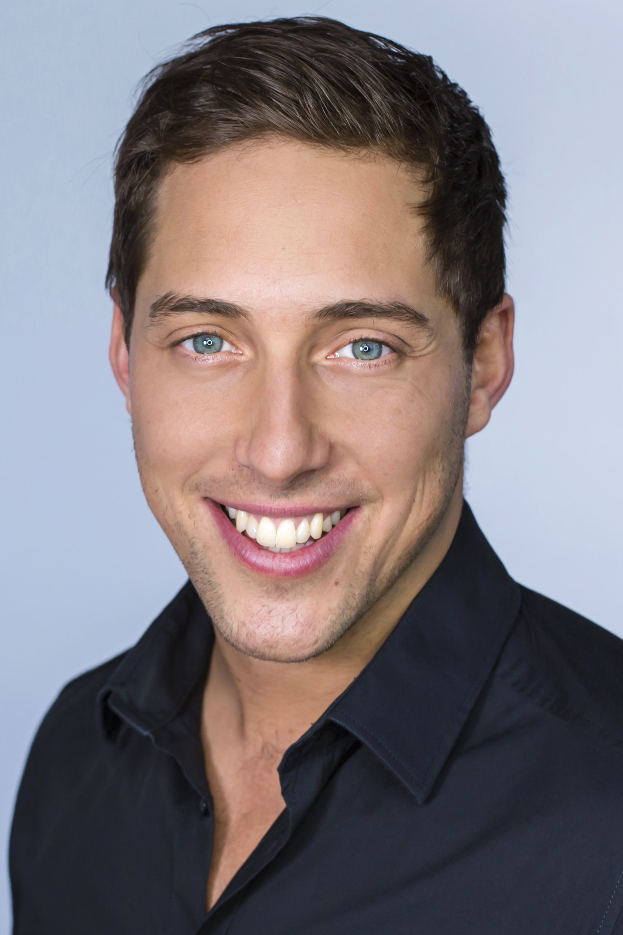 Chris Violette backdrop