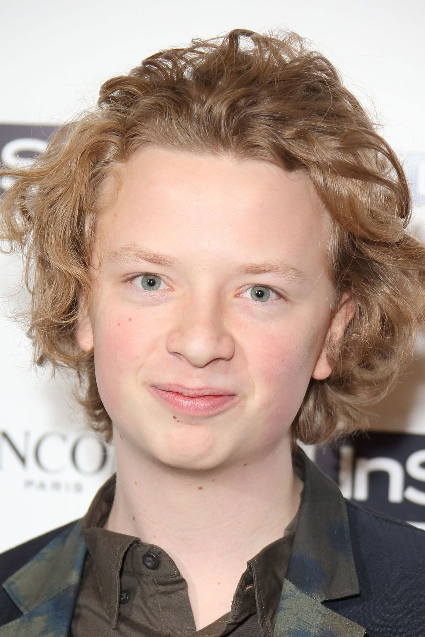 Eros Vlahos backdrop