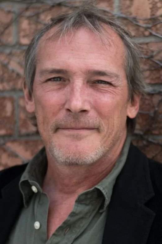 Louis Bélanger backdrop