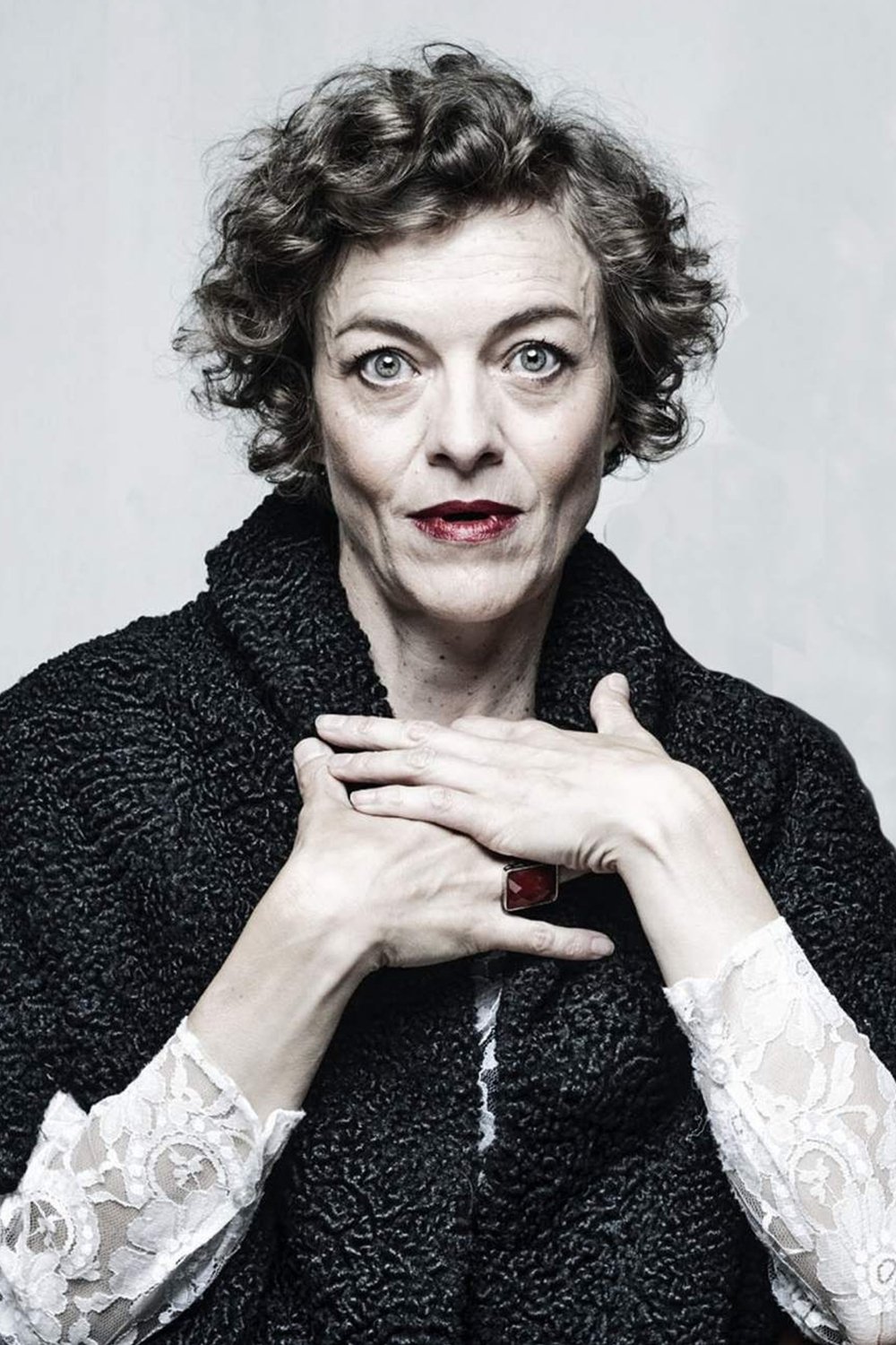 Nuria González backdrop